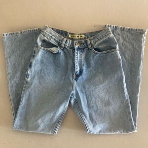 Zena Straight-legged jeans